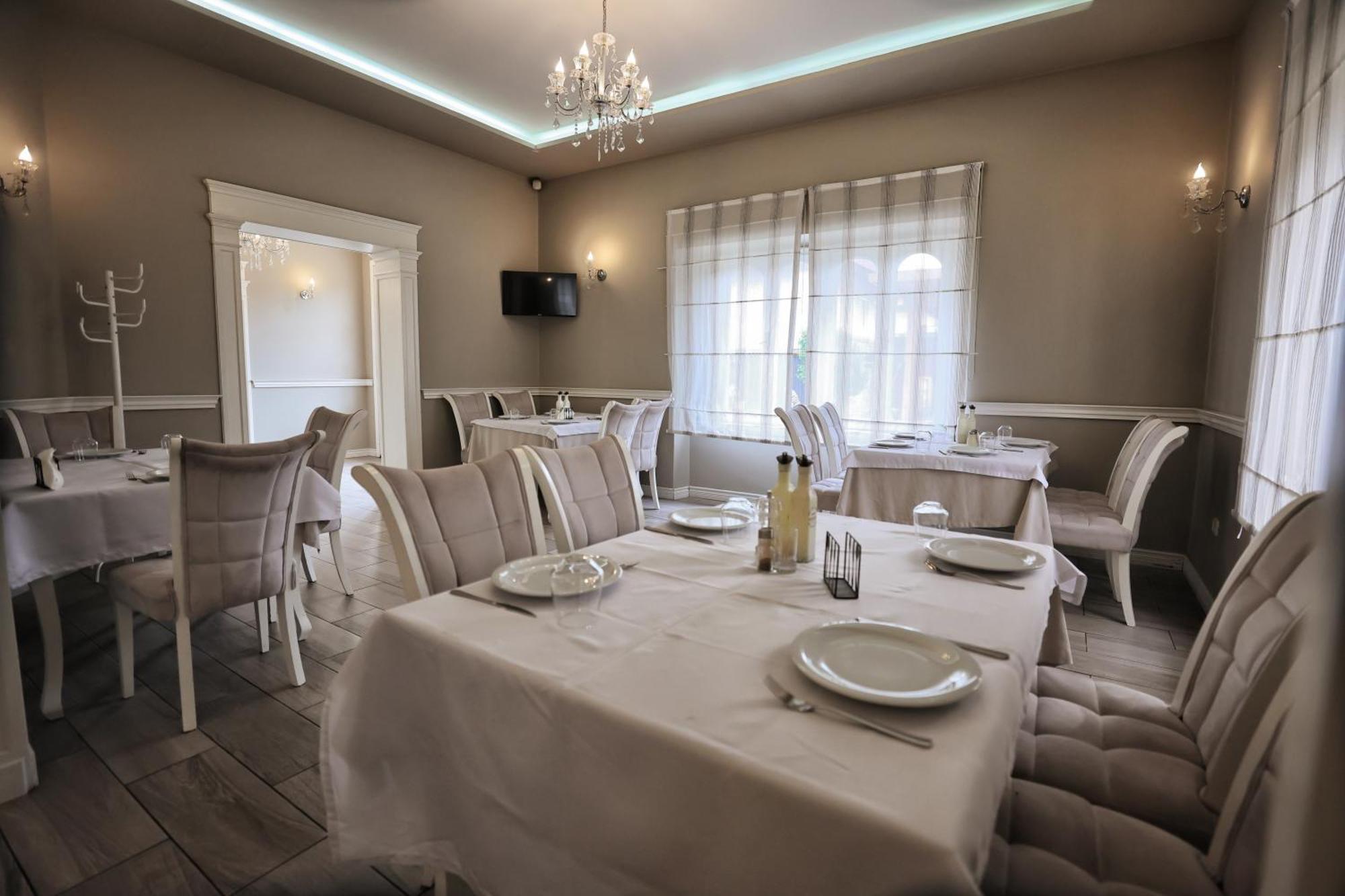 Hotel Casablanca - Boutique & Restaurant Shkoder