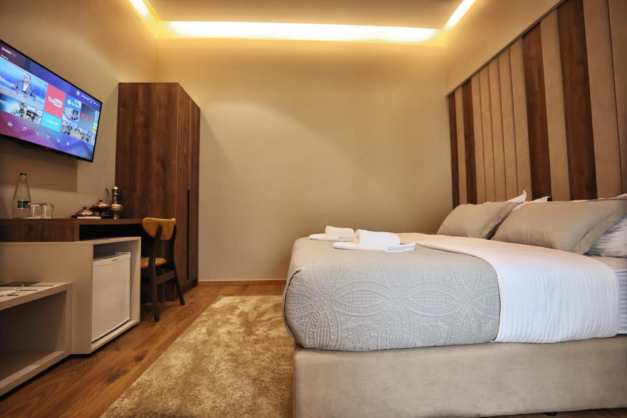 Casablanca - Boutique & Restaurant Shkoder